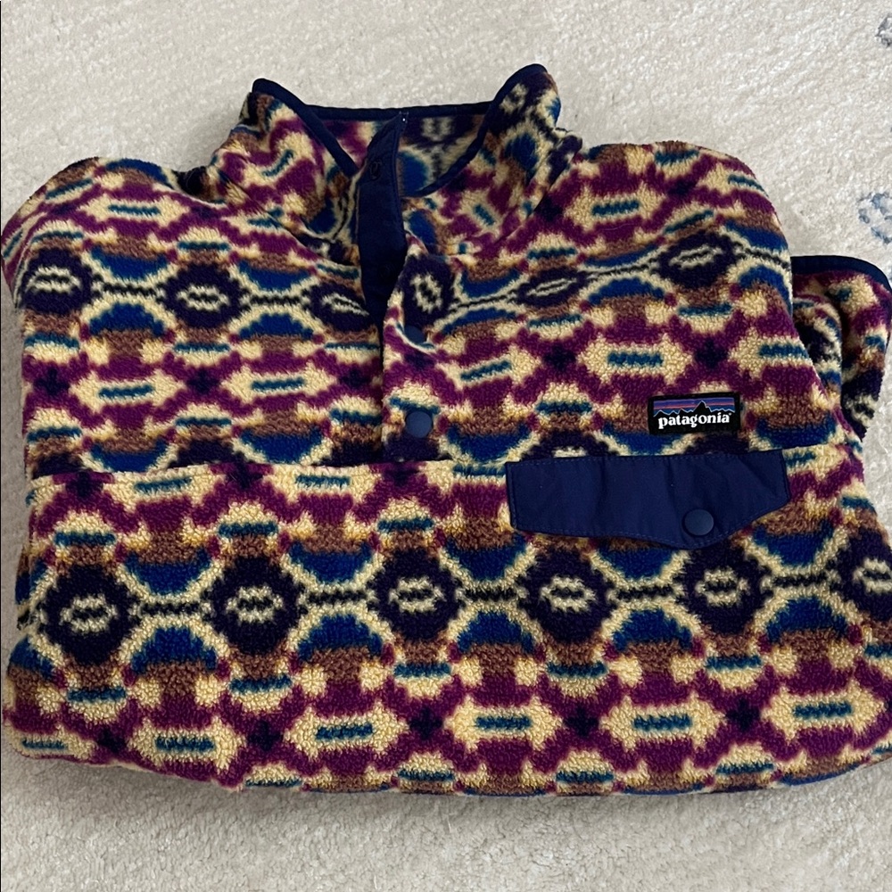 Patagonia retro multicolor pattern fleece size medium